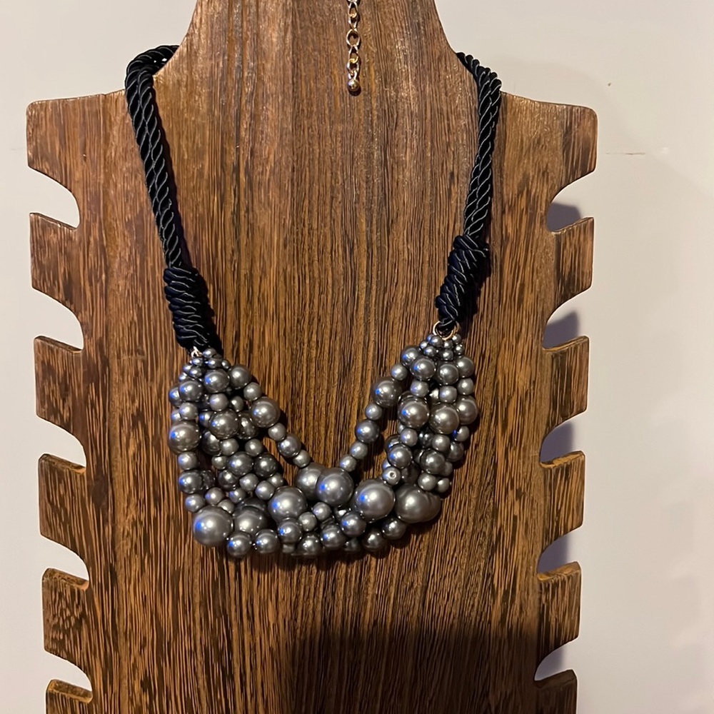 3/$18 Grey 6 -layer Faux Pearl Necklace - NWOT - Lot 514